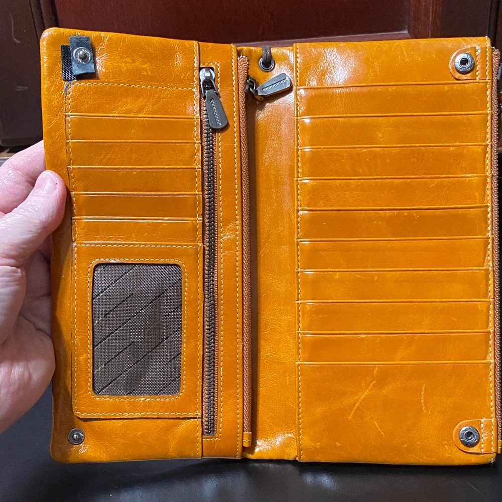 Vintage Leather Wristlet Wallet